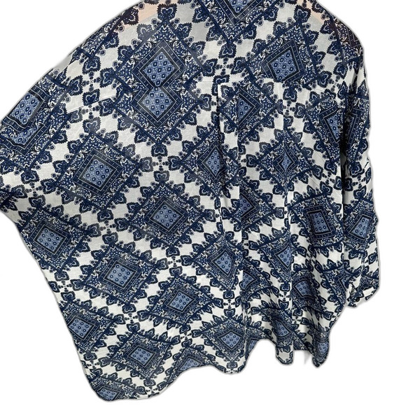 Sans Souci Blue White Paisley Patterned Tunic Button-Up Shirt Size Medium - Picture 10 of 16